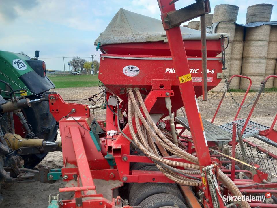 Siewnik Kverneland accord talerzowy Ciechanów