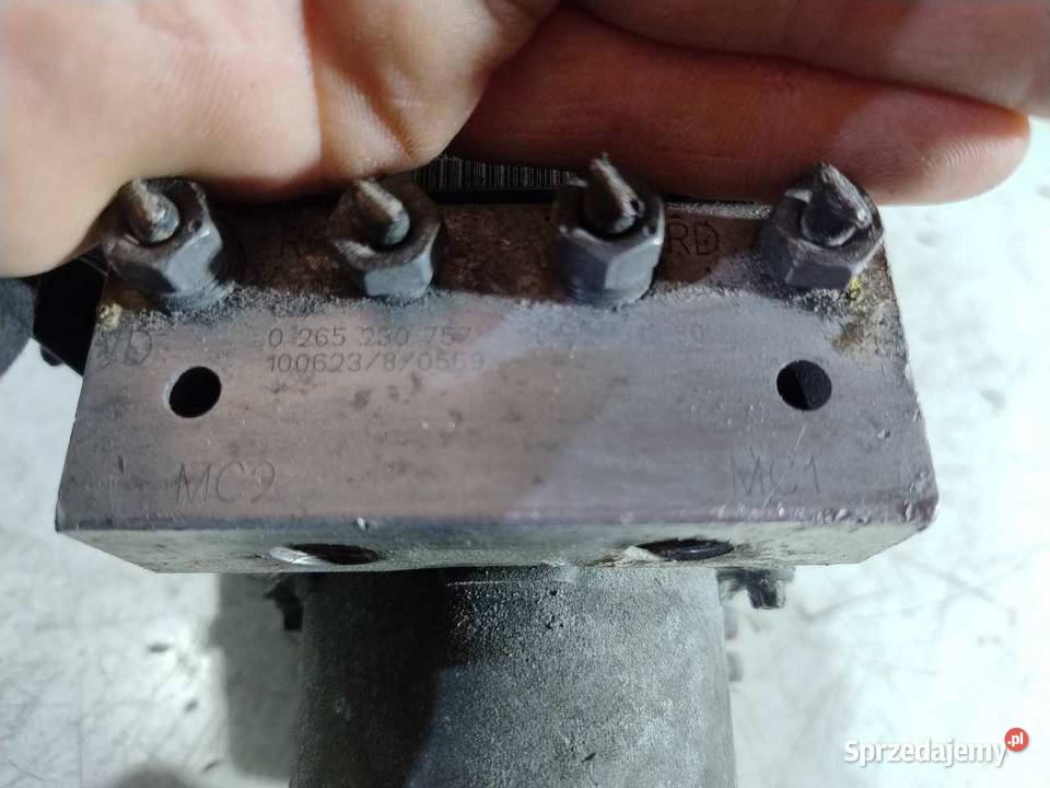 POMPA HAMULCOWA ABS CITROEN C5 X7 20 HDI 0812 sprzedam
