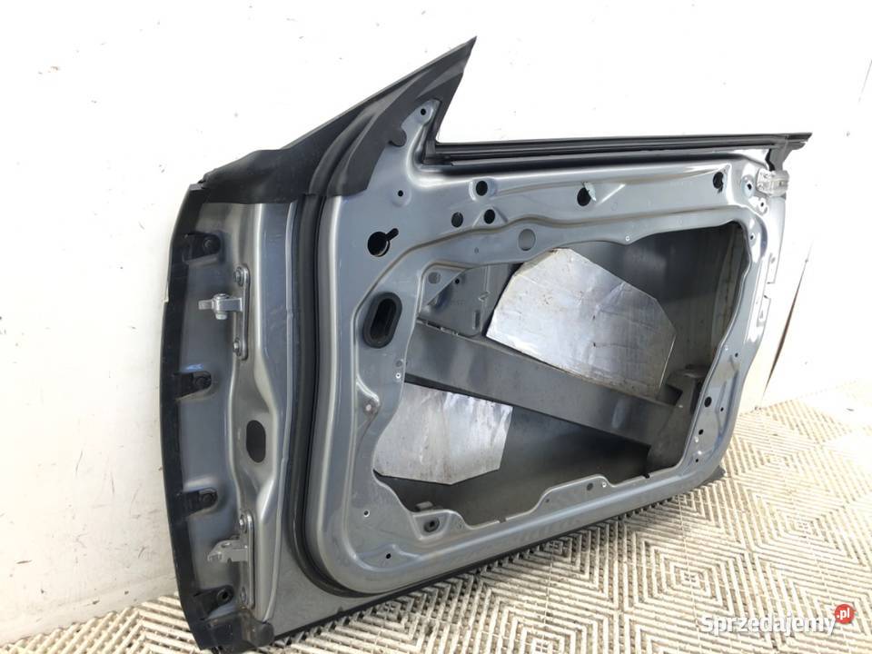 DRZWI PRAWY PRZÓD MERCEDES C218 Hatchback 1117