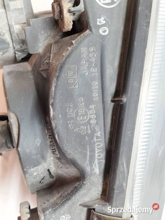 LAMPA PRZÓD PRAWA EU E11 Toyota Corolla VIII