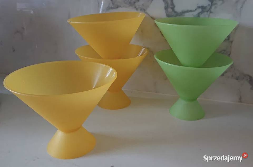 Zestaw piknikowy kubki miseczki salaterki Akcesoria kuchenne łódzkie Łódź