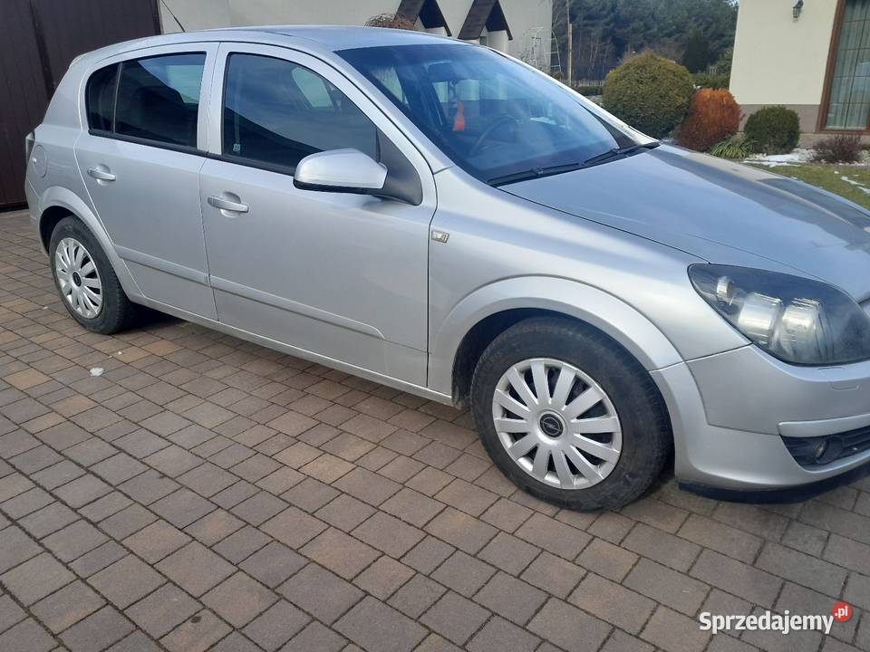 Opel Astra 14 Benzyna z gazem Stan Hutki
