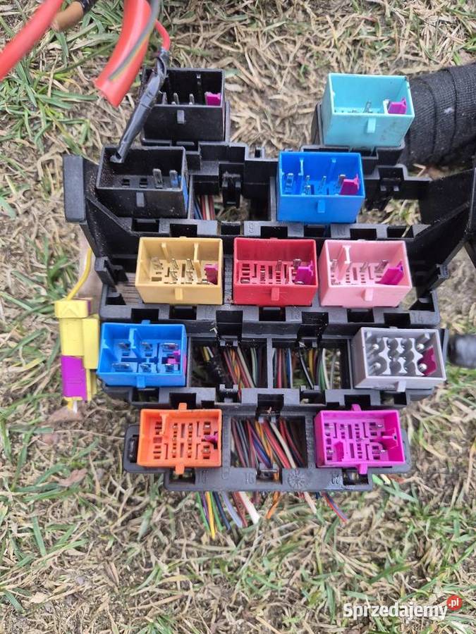 Skrzynki bezpiecznikow przekaznikow passat b5 Żagań