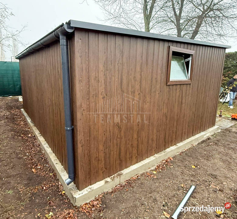 Garaz blaszany 5x5m brama uchylna okno 25m2 Morąg
