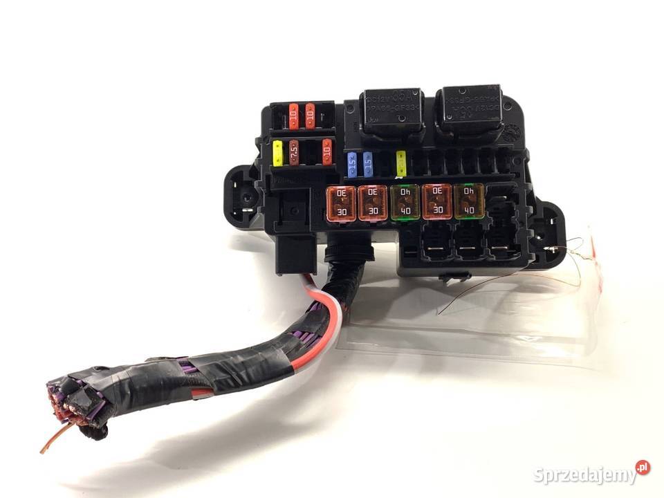 SKRZYNKA BEZPIECZNIKÓW OPEL MOKKA Hatchback 17 podkarpackie sprzedam