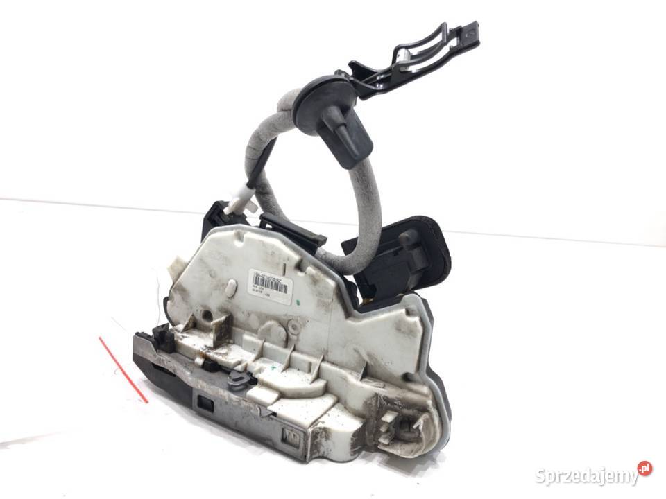 ZAMEK DRZWI LEWY PRZÓD VW PASSAT B8 Kombi podkarpackie