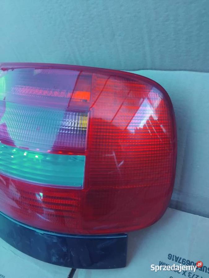 Lampy tył Audi A4 B5 FL Sedan Seima oryginał osobowe