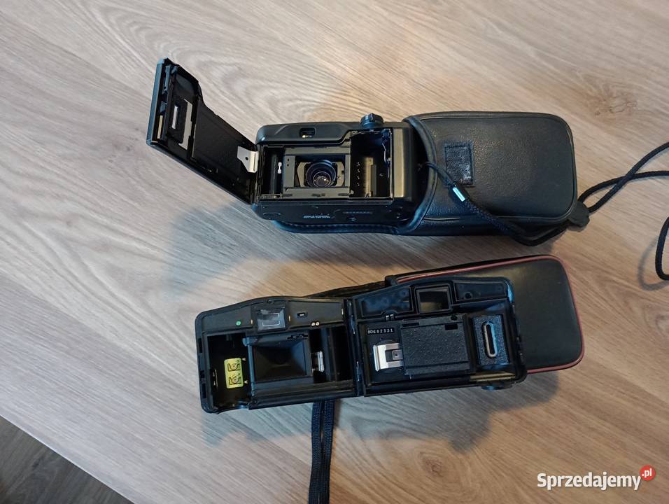 Aparat fotograficzny Pentax i Premier Ostojów