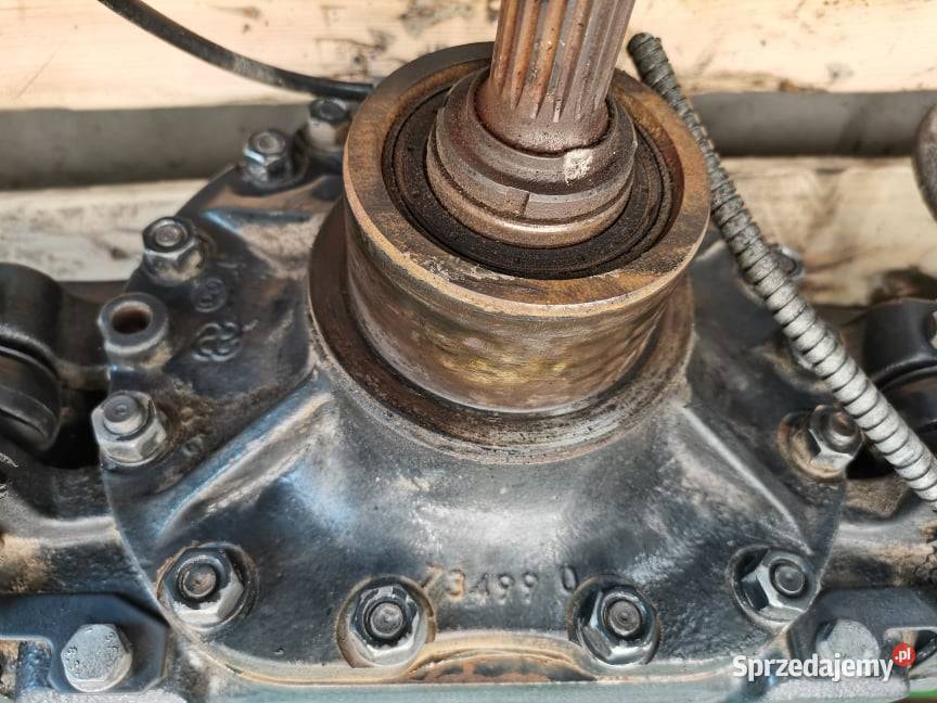 Dyferencjał Deutzfahr 357 Agrovector Wilkowo sprzedam
