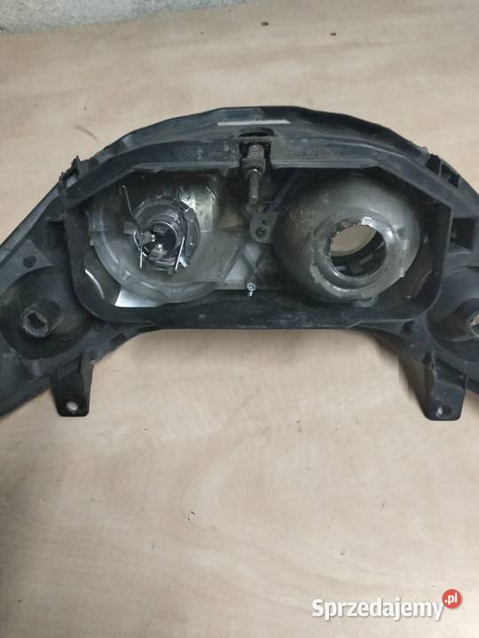 Lampa przód Peugeot speedfire 50 100 Motoryzacja