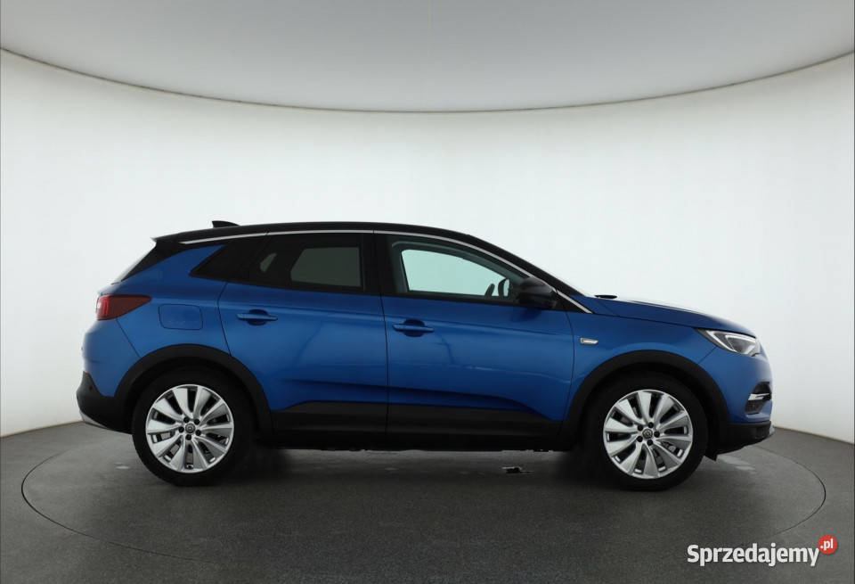Opel Grandland Plugin Hybrid4 221KM Piaseczno