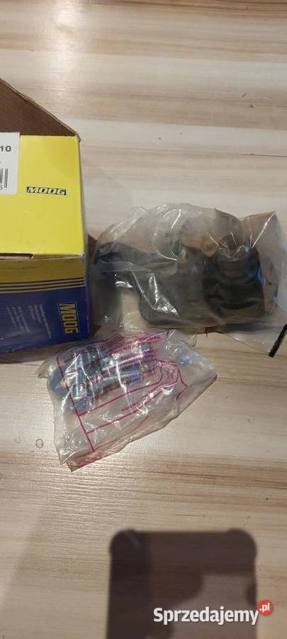 Sprzedam sworzeń wahaczaFord Focus MK3 2012 16 osobowe Tarnów sprzedam