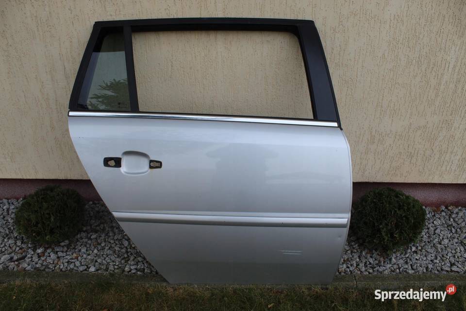 DRZWI PRAWY TYŁ Z157 OPEL VECTRA C KOMBI