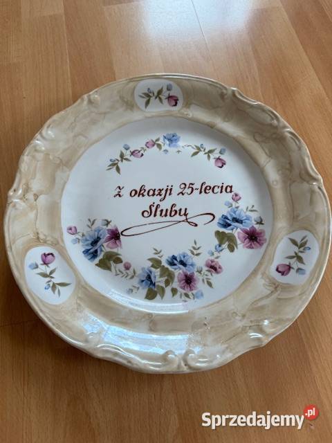Talerz porcelanowy Pamiątka z czasów PRL vintage Porcelana i szkło