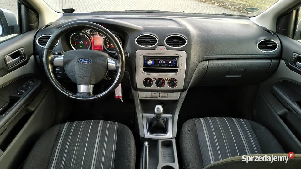 Ford Focus MK2 Lift 16 benzyna 2008 z Niemiec srebrny Toruń