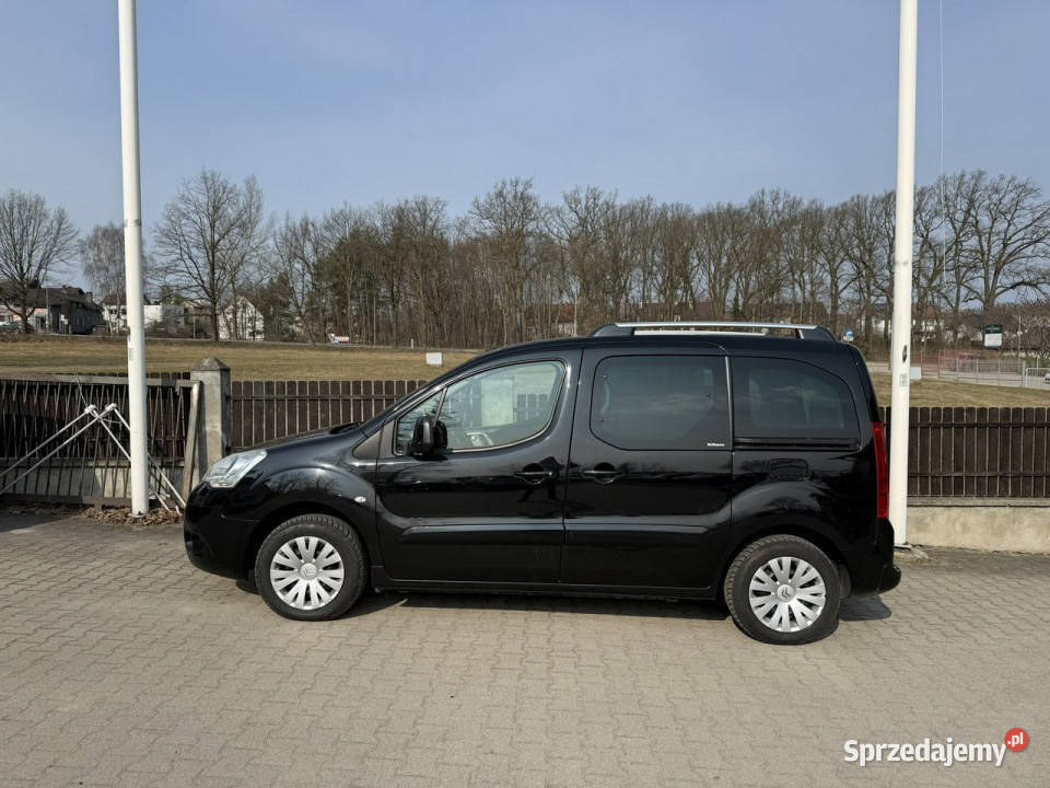 Citroen Berlingo 16 benzyna 212 idealny opłacony Rok produkcji 2010 Bolesławiec sprzedam