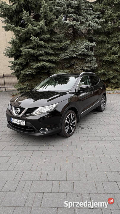 Nissan Qashqai 12 DIGT Tekna 2014 Panorama 360 komputer pokładowy Piotrków Trybunalski sprzedam