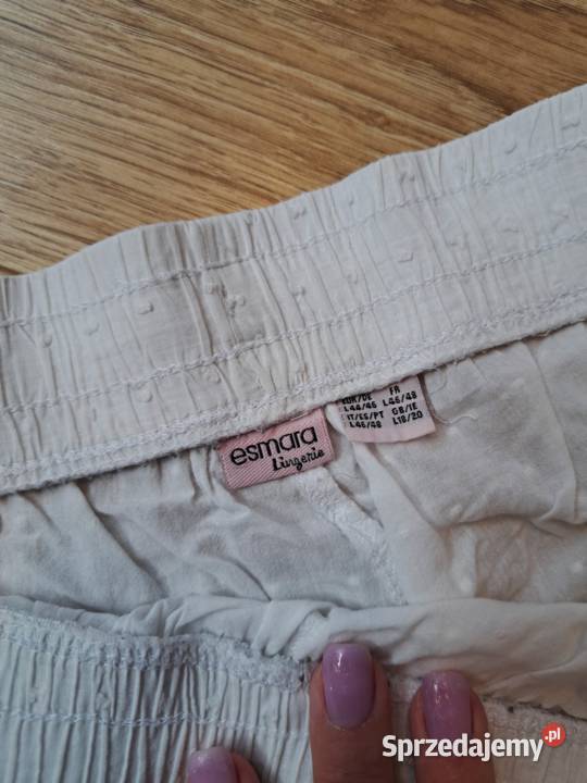 Białe szorty Esmara Lingerie rozmiar S Spodnie Trąbki Wielkie