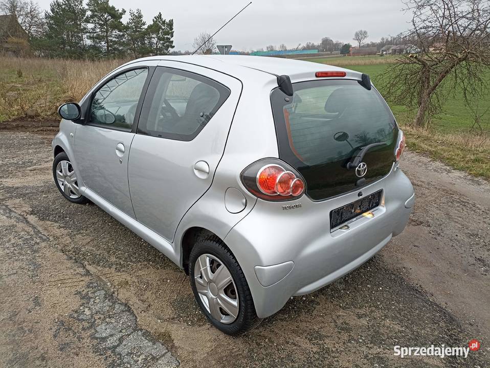 Toyota Aygo 10 benzyna 2010r sprowadzony wielkopolskie
