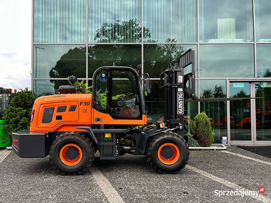 Ładowarka masztowa Gunstig CPC30F30 3 t triplex Kęty