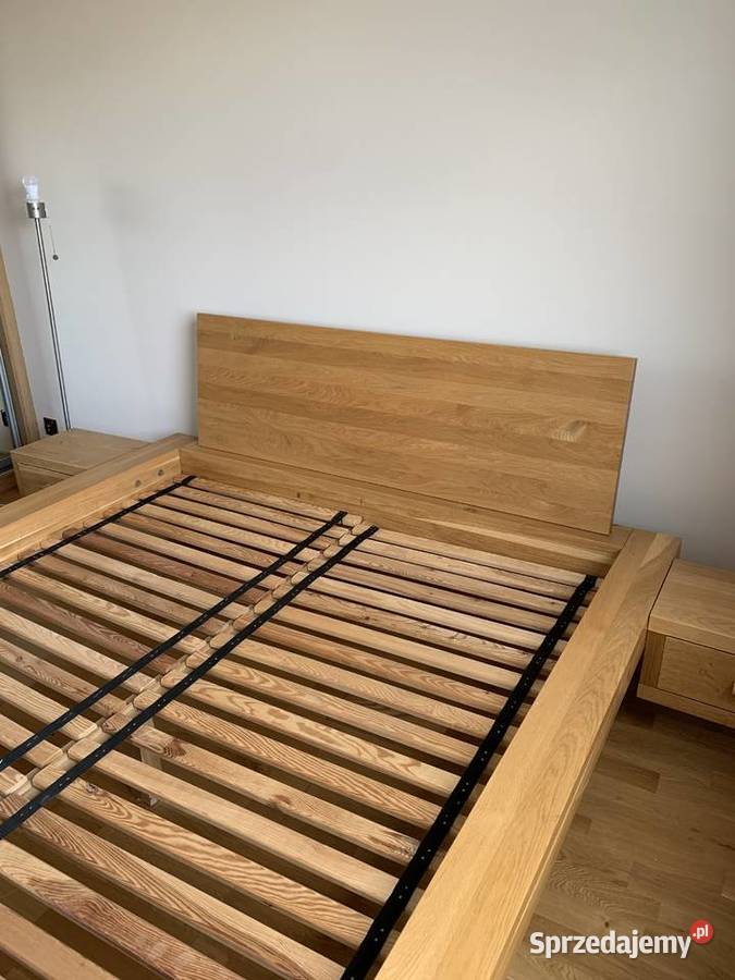 Lite drewno sypialnia