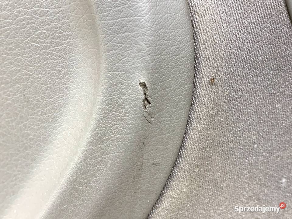 BOCZEK DRZWI PRAWY PRZÓD AUDI A4 B6 Kombi 0005 osobowe podkarpackie