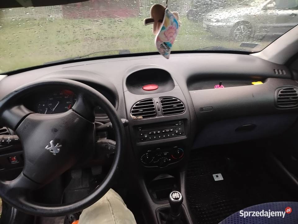 Peugeot 206 14benzyna 2003 r klima możliwa Hatchback sprzedam