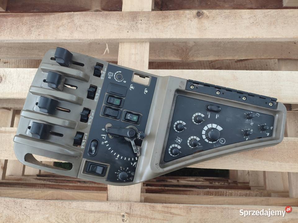 Podłokietnik płyta Case MX180 MX200 MX220 MX240 Białystok