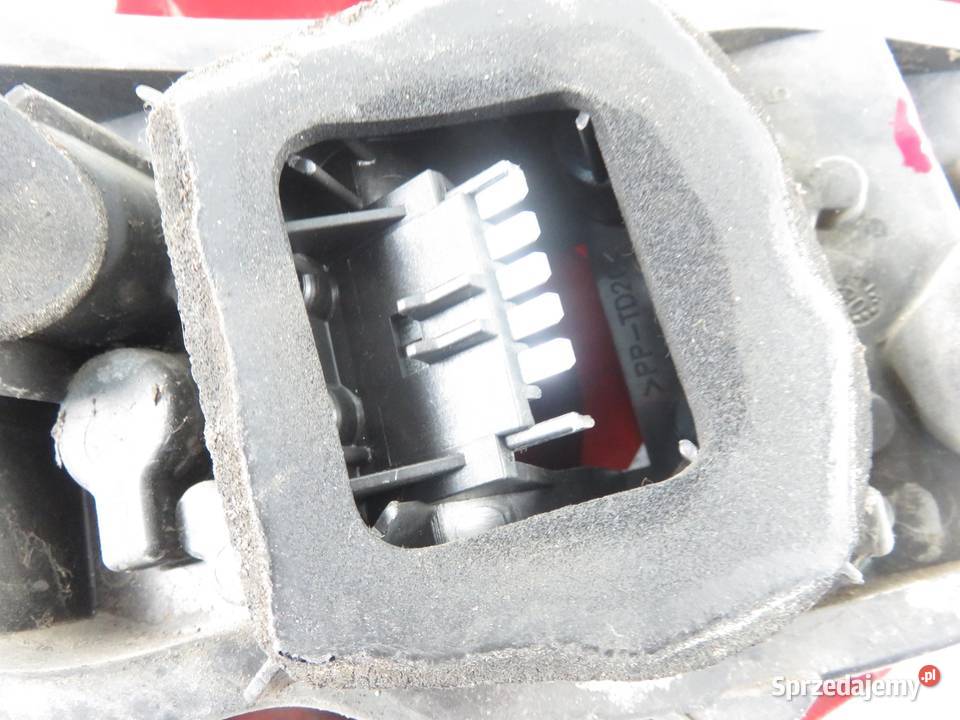 LAMPA PRAWA TYLNA OPEL CORSA D 13186351 Lampy tylne