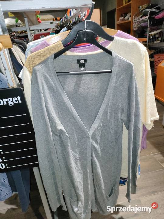 Wyposażenie sklepu z odzieżą używaną