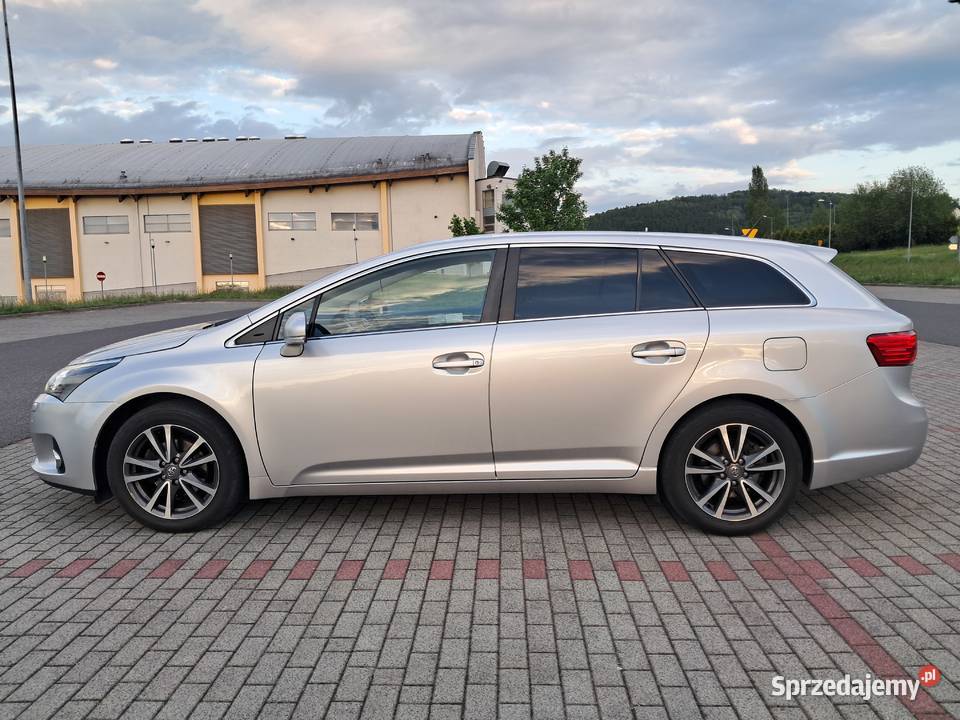 Totota Avensis Kombi Premium Krajowy 1 bluetooth