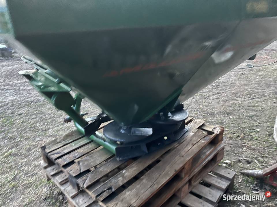Rozsiewacz amazone 800 Sidra