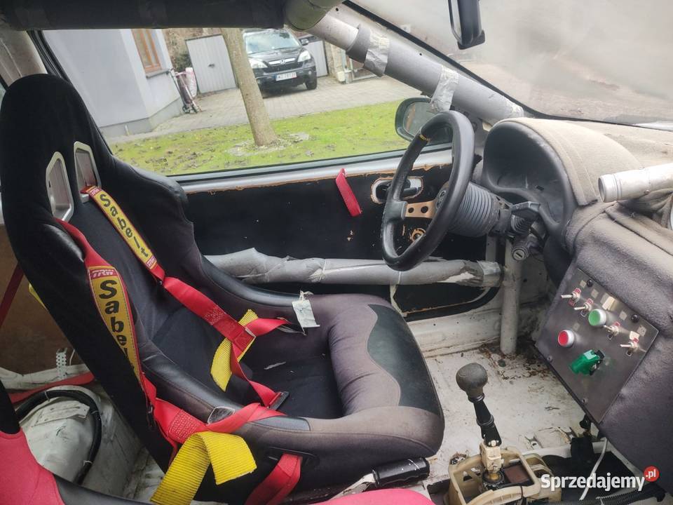 Opel Corsa na KJS z klatka bezpieczeństwa benzyna Łomianki
