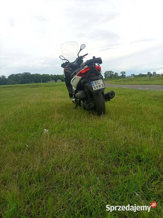 Skuter Yamaha XMAX250 Łódź