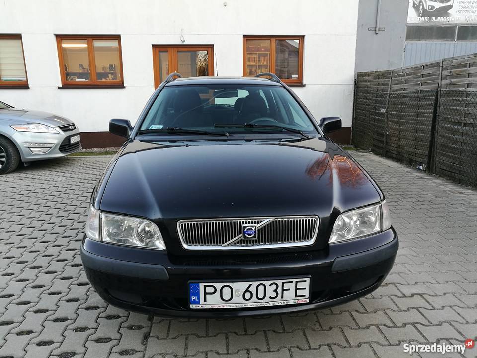 Volvo V40 1,9 dci 102 KM 2001 Poznań Sprzedajemy.pl