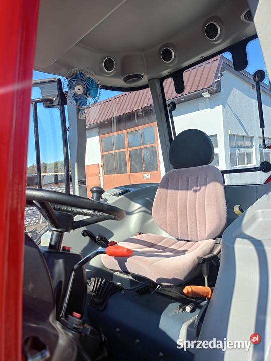 Ciągnik rolniczy dongfeng DF504G3