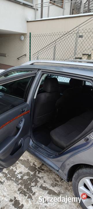 Sprzedam zadbaną toyotę avensis Łomża