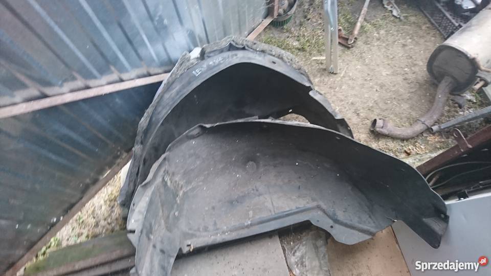 Ford Mondeo 2001 kombi nadkola tył prawe lewe nadkola