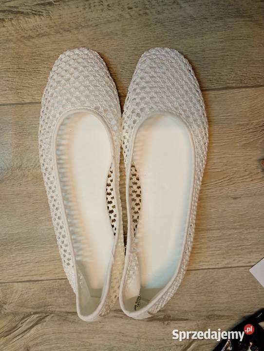 39 ASOS Design Białe siateczkowe baleriny Kraków