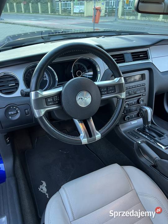 Ford Mustang 37 v6 305 koni PREMIUM automat ASR (kontrola trakcji) Majków