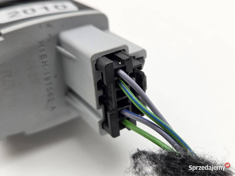 FORD FOCUS MK4 WTYCZKA KOSTKA