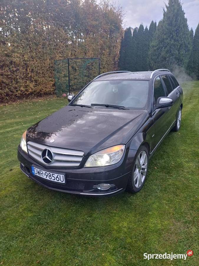 Mega stan Super wyposazenieW204 30cdi v6 Rok produkcji 2008 Klasa C Michałowice