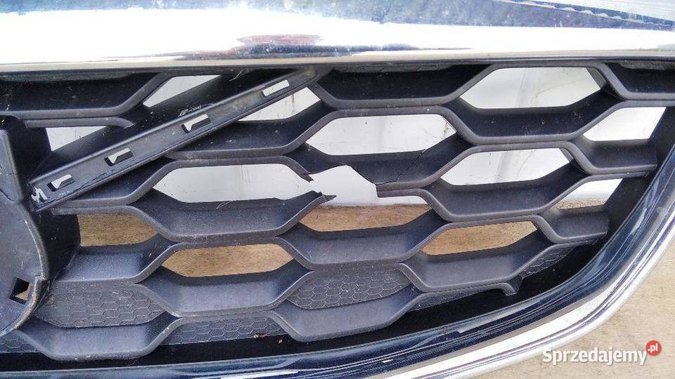 VOLVO XC40 GRILL ATRAPA