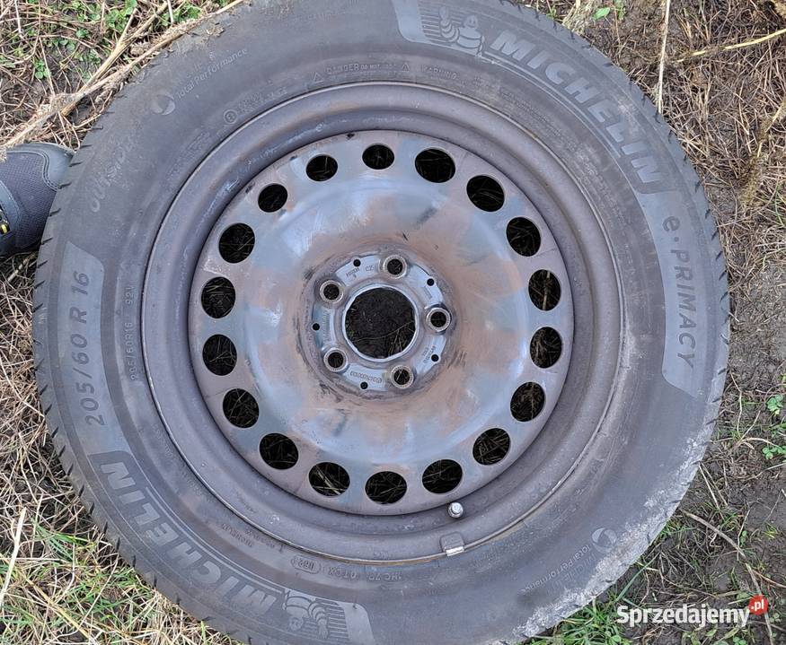 Koła letnie Mercedes 20560 R16 Samochodowe sprzedam