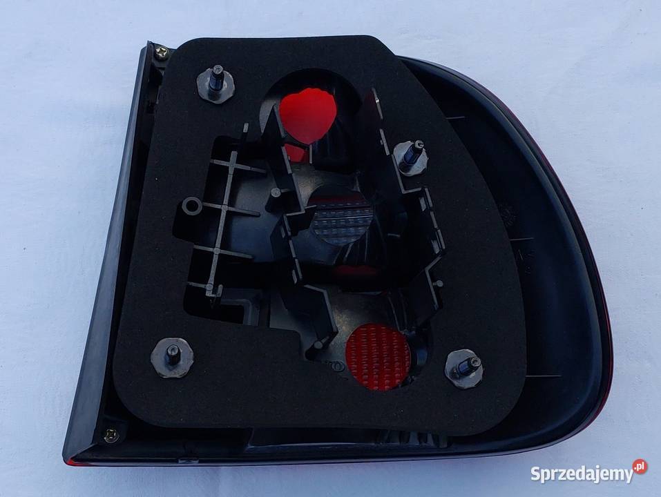 LAMPA TYŁ TYLNA LEWA VOLVO V40 3345728 sprzedam