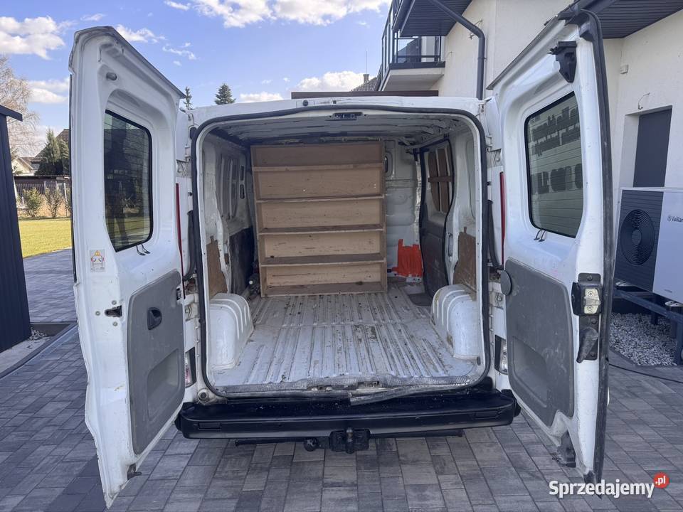 Opel vivaro 255 przebiegu klima hak zamiana klimatyzacja Słupca sprzedam