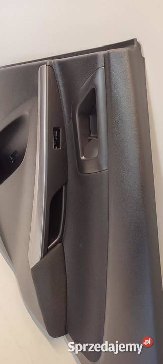 SUZUKI SCROSS SX4 BOCZEK DRZWI PRAWY TYŁ