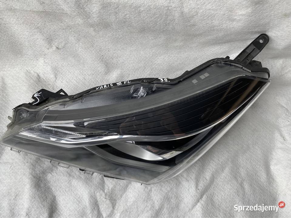 Lampa lewy przód Toyota Yaris III Lift 1719 Lampy przednie Jasienica