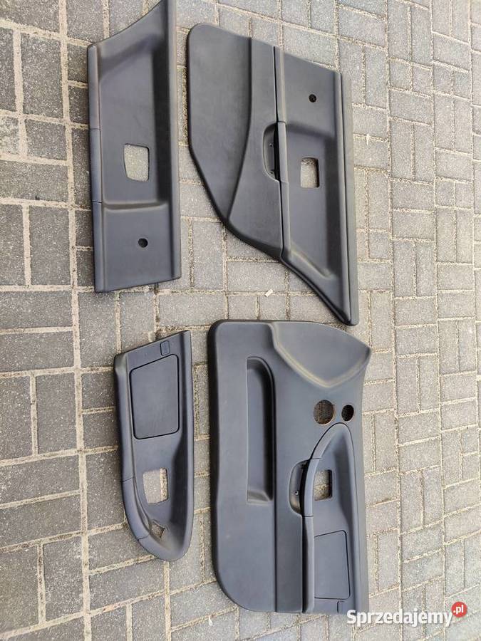 Boczek drzwi BMW E36 prawy przód tył czarne na Łódź sprzedam