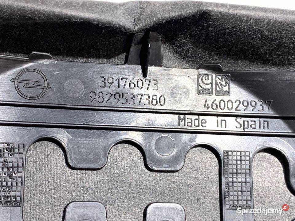 LISTWY DEKOR OPEL CORSA F 39176073 Hatchback